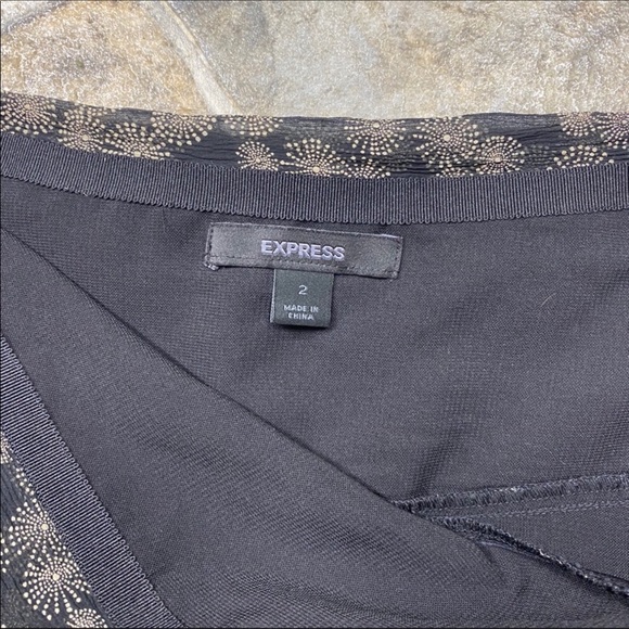 Express Sunburst Pattern Skirt - Picture 6 of 11